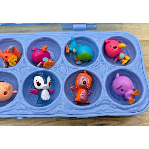 Hatchimals CollEGGtibles Lot Of 24 Assorted Figures in Blue Egg Cartons No Dups - Picture 6 of 16